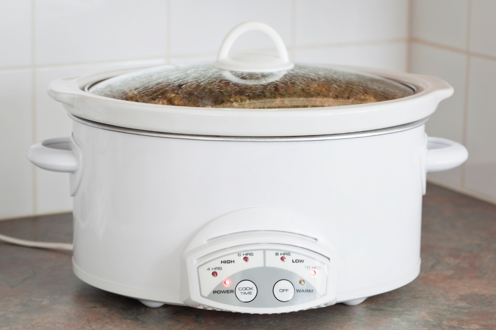 White slow cooker 