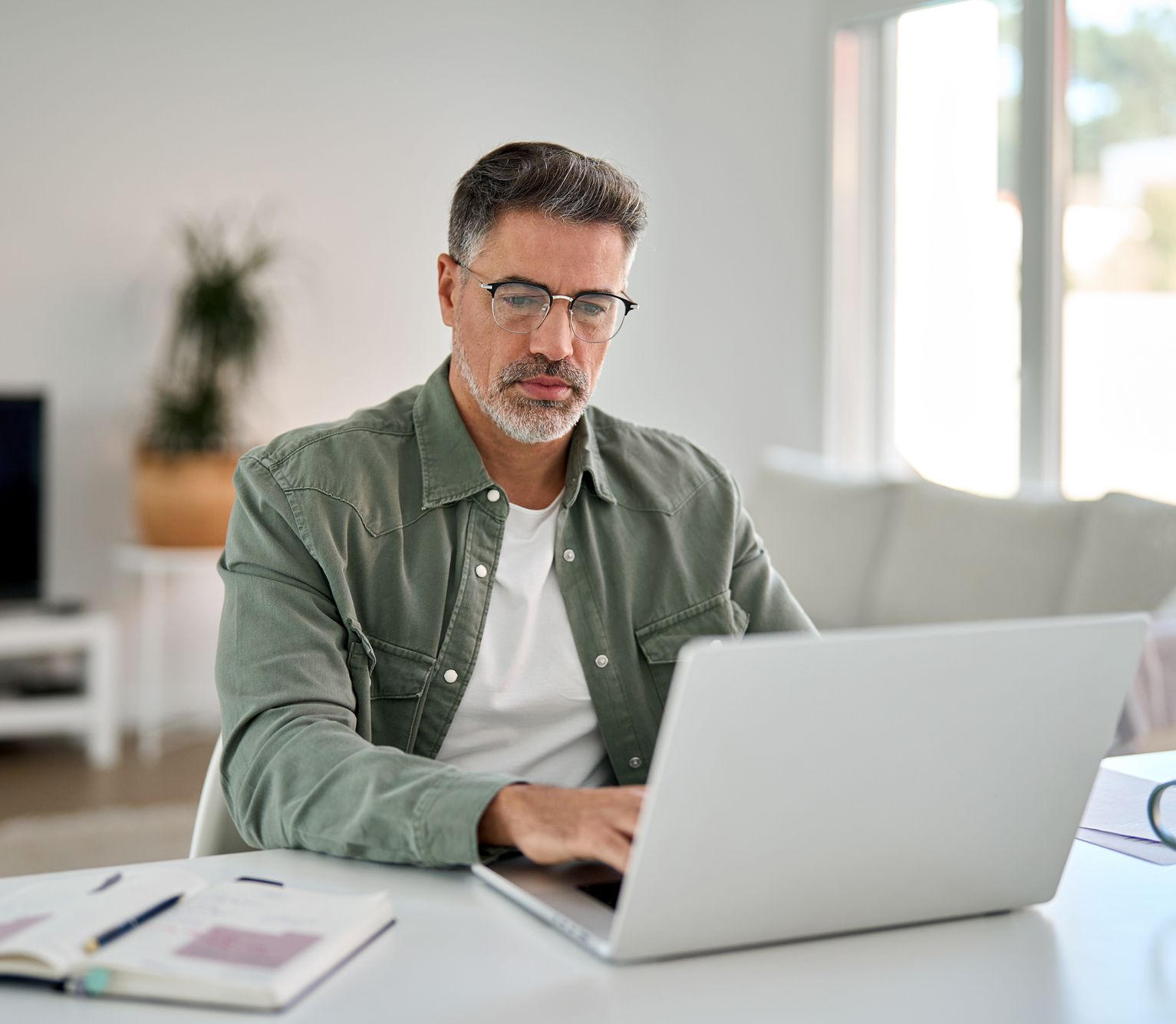 police travel insurance image