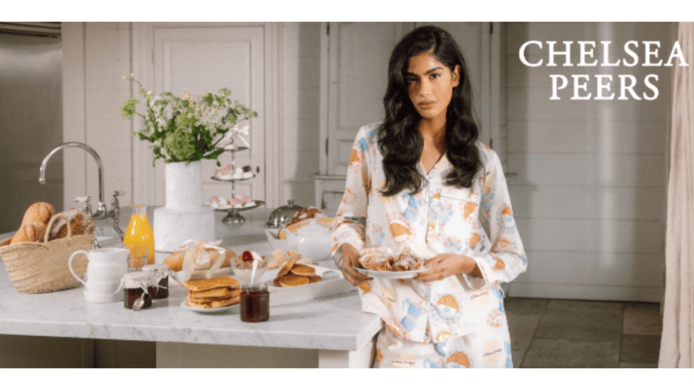 Chelsea Peers Blue Light Card discounts banner